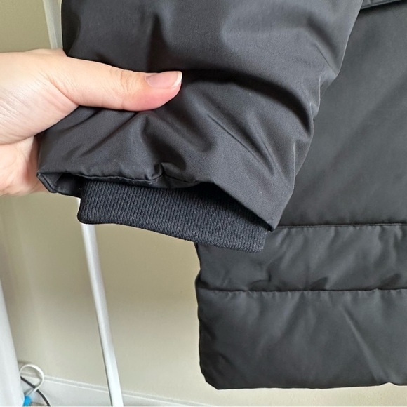 EVERLANE The ReNew Long Puffer in Black Medium - Picture 11 of 14